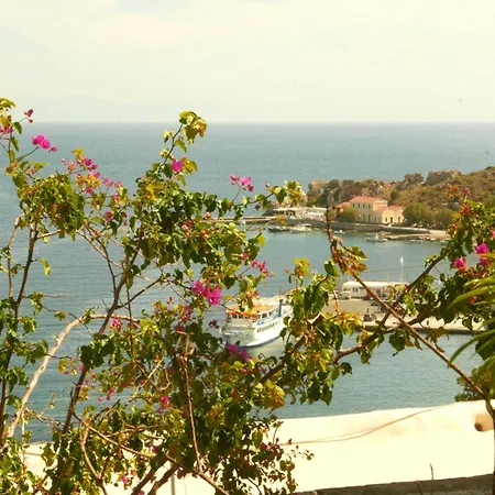 Vila Elegeo Rockhouse Agia Marina  Exteriér fotografie